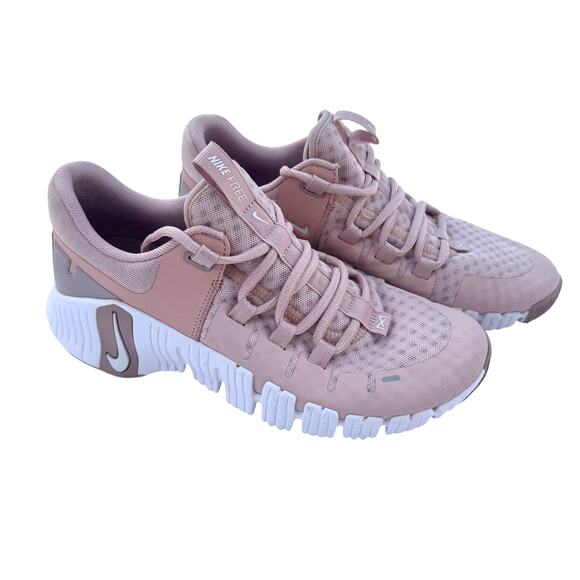 New Women’s Nike Free Metcon 5 Pink Size 9.5 - Picture 1 of 9